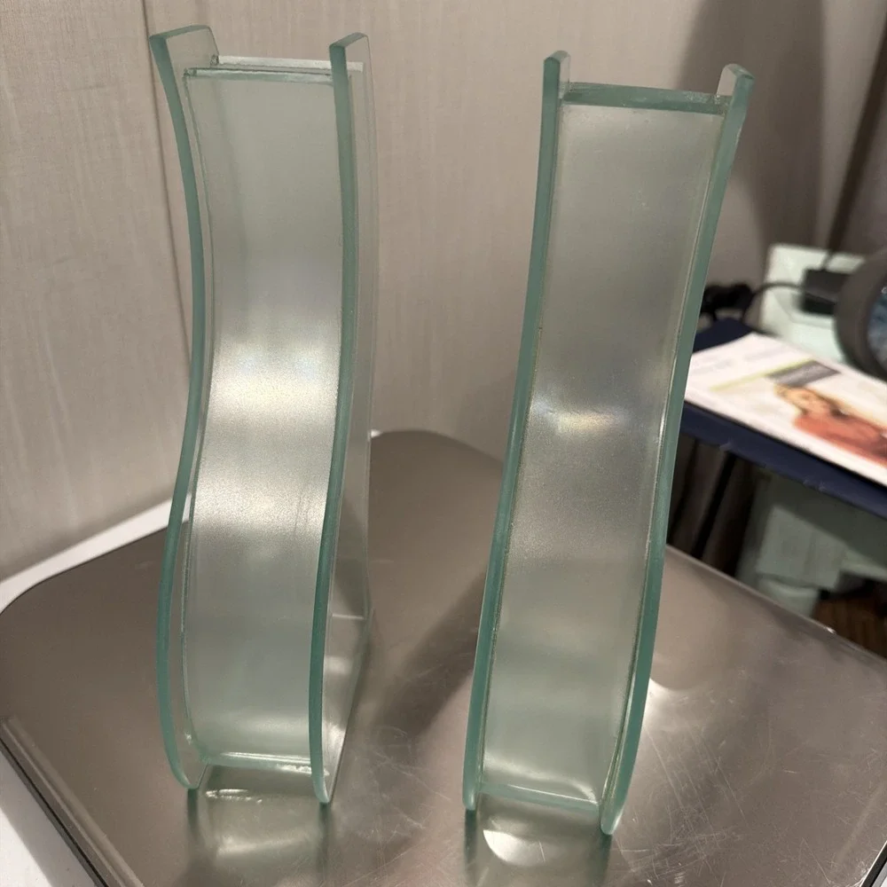 contemporary Art Deco glass sculptural‎ Abstract Wavy vases Frosted Sides.
